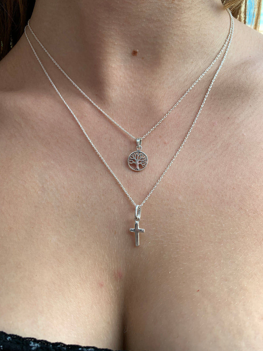 Plain Silver Necklaces