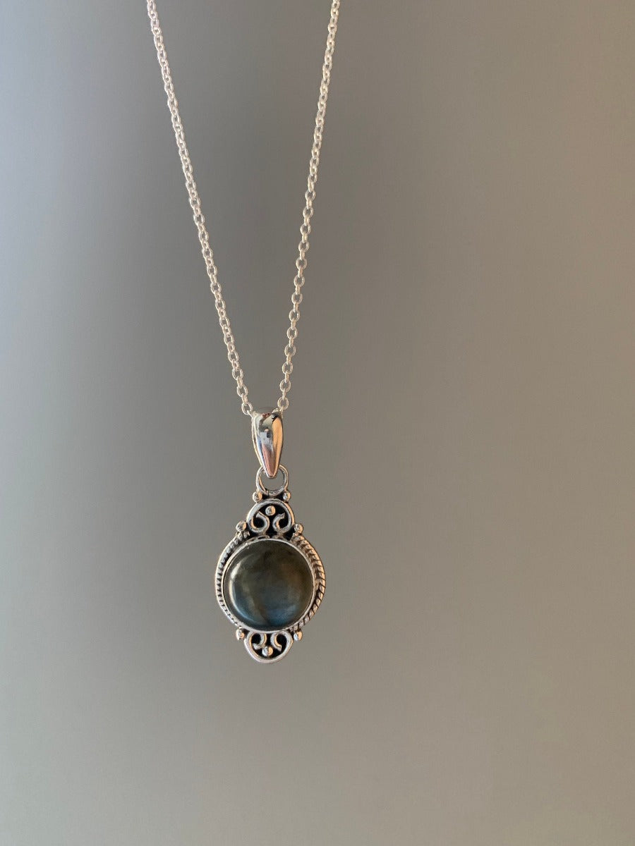 Delicate Ornate Silver Labradorite Boho Pendant Necklace by Springwaves