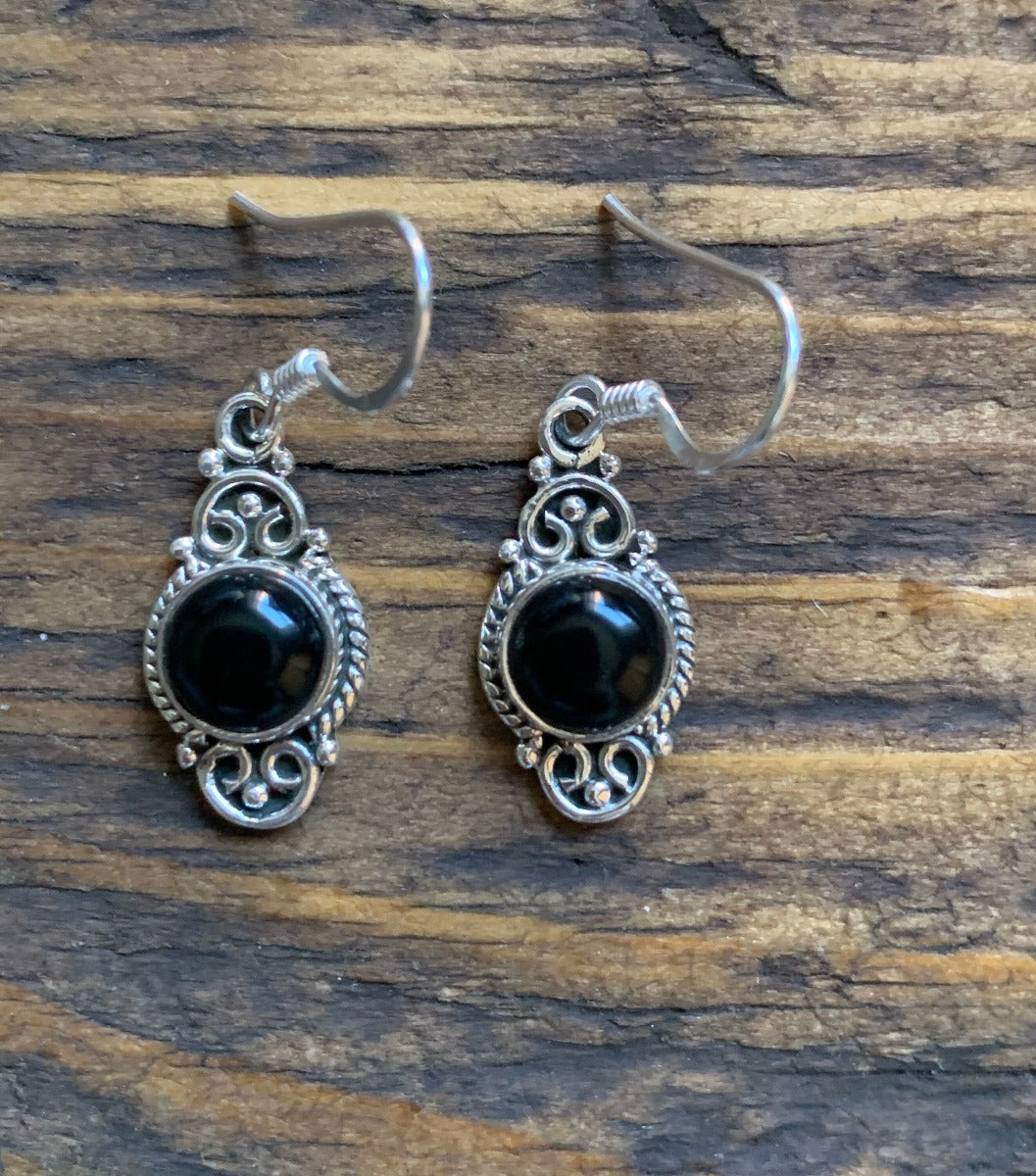 Delicate Black onyx earrings by Springwaves