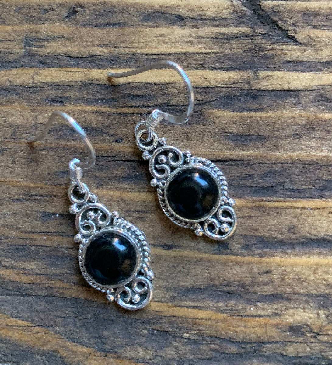 Delicate Black onyx earrings by Springwaves