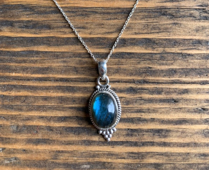 Boho Labradorite Oval Pendant Necklace